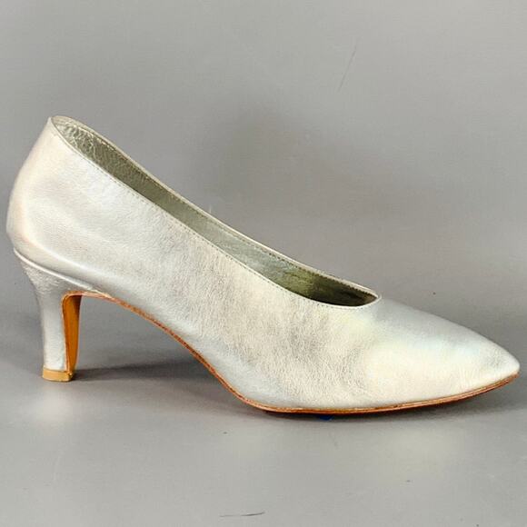 MARTINIANO Size 7.5 Metallic Silver Kidskin Leather Pointed Toe Pumps - Picture 2 of 10